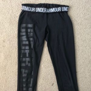 black UA leggings
